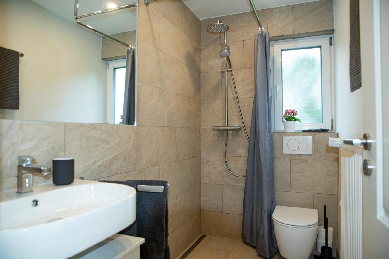 Moderne Wohnung Im Gruenen Mit Privatem Garten ドナウエッシンゲン エクステリア 写真